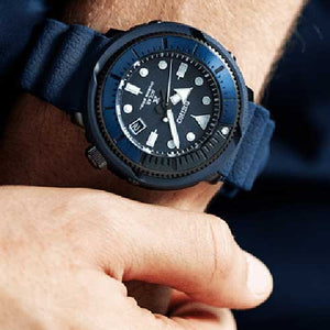 Orologio Seiko Prospex Tuna Street solare SNE533P1 blu-2b Gioielli