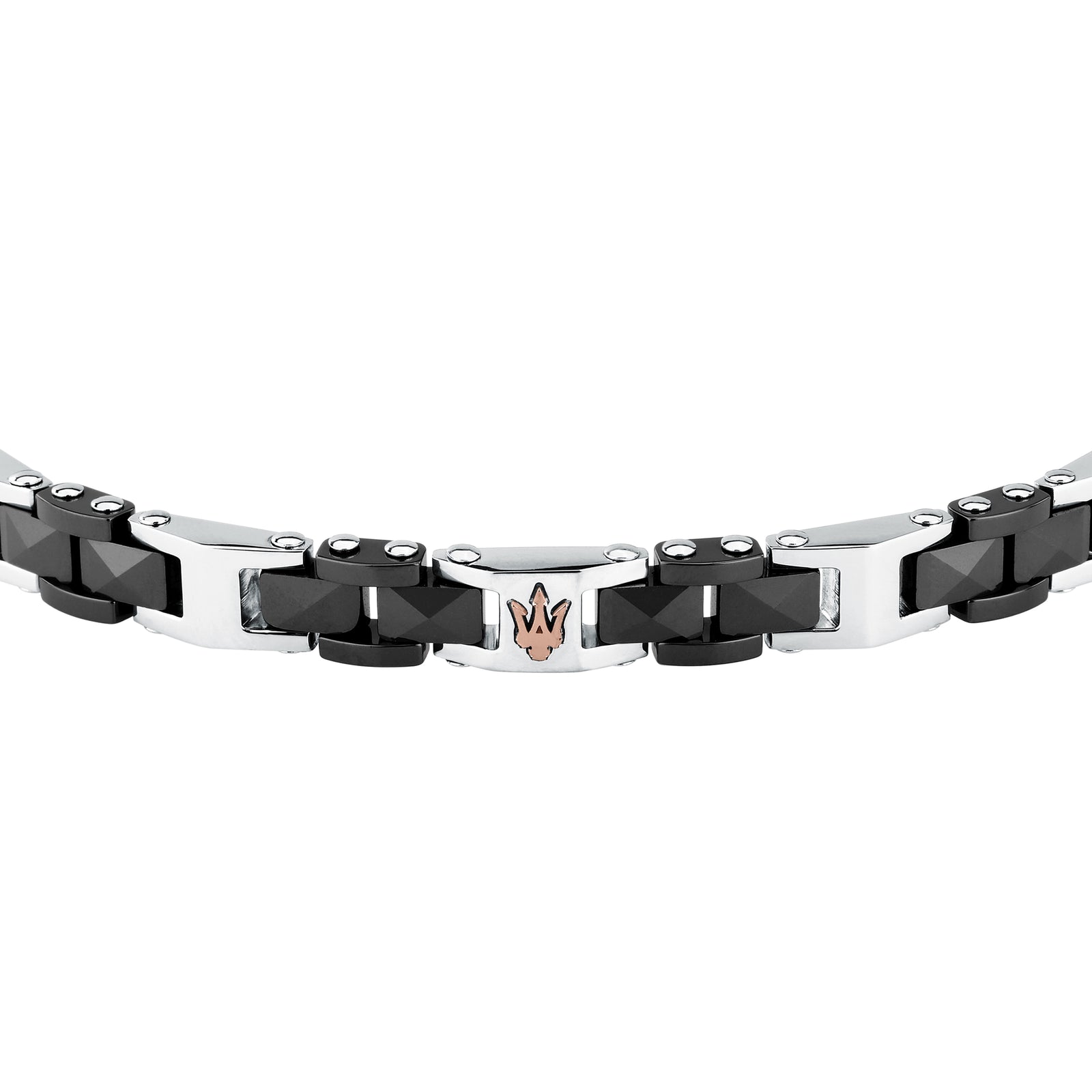 Dettaglio frontale della targhetta Tridente e delle maglie del bracciale Maserati Ceramic JM426ATZ98