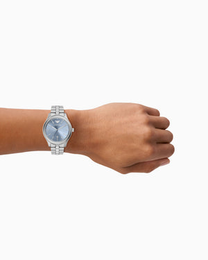 Emporio Armani AR11748 indossato al polso