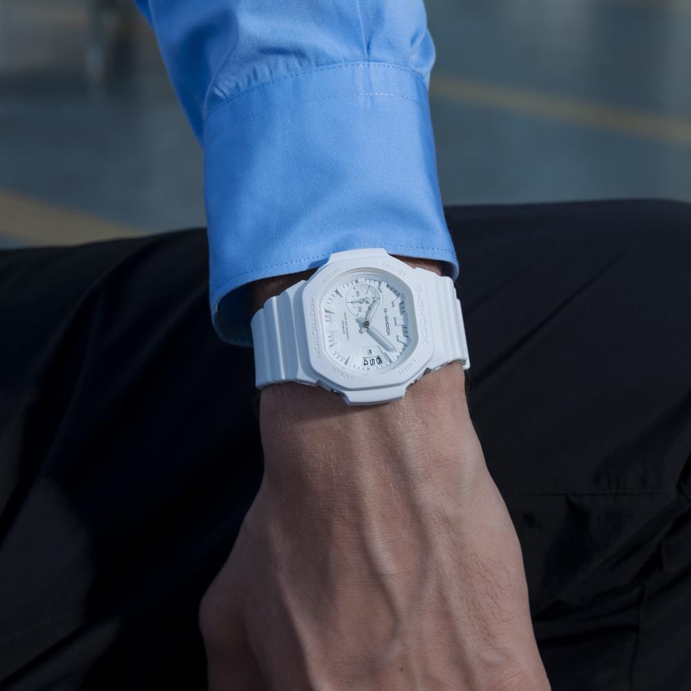 Casio G-SHOCK GAC-2500-7AER bianco | Serie GAC-2500-2b Gioielli