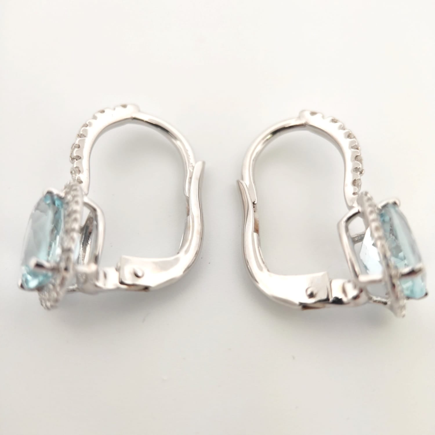 Orecchini oro bianco 18kt Diamanti 0,38 Ct Acquamarina 8x6-2b Gioielli
